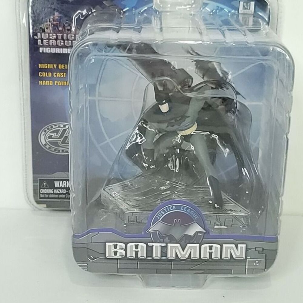 Justice League Figurines Batman Cold Cast Mini Statue Monogram Masterworks NEW